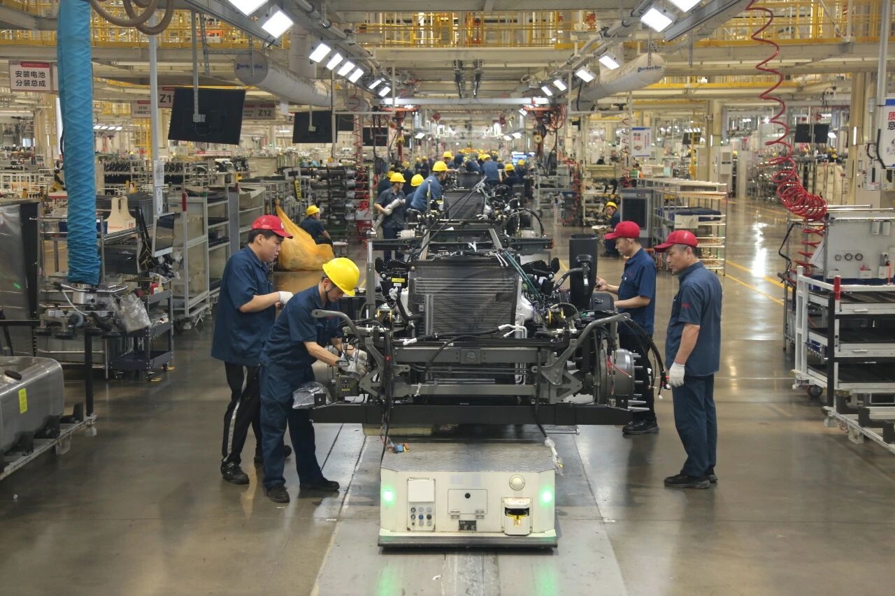 分秒必爭(zhēng) 決戰(zhàn)決勝 裝卸服務(wù)扛牢使命勇?tīng)?zhēng)先，全力提產(chǎn)保供沖刺全年目標(biāo)